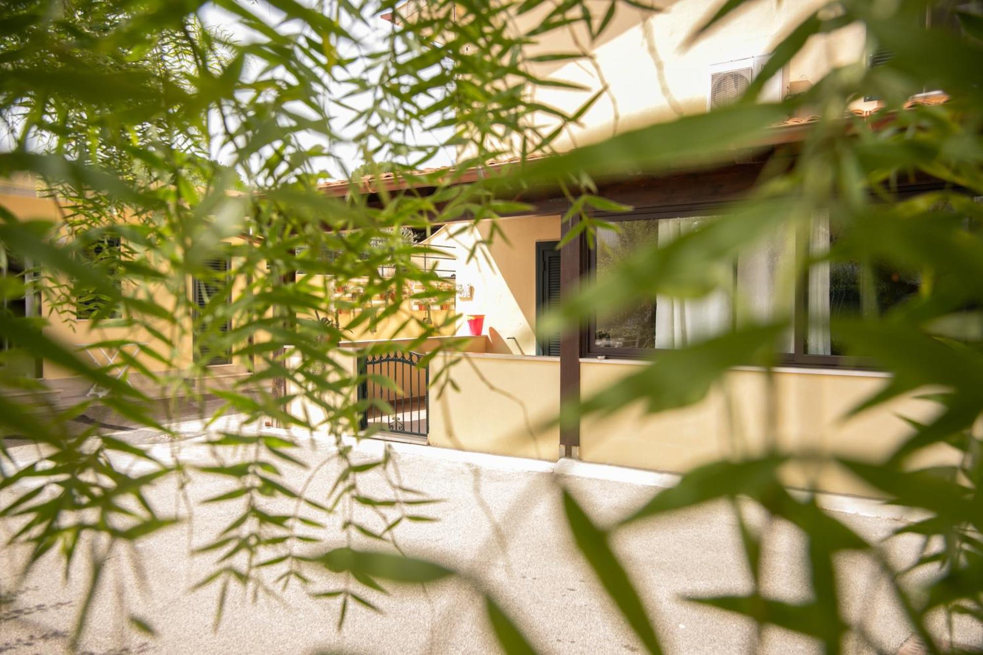 Royal Rooms Terracina Exterior photo